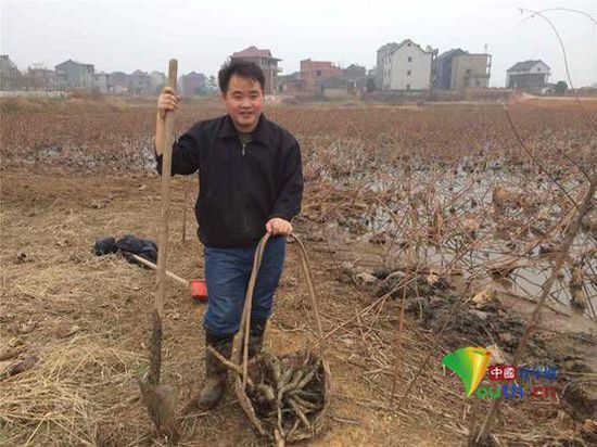 清华硕士俆勃扎根吉林当村官 让梦想在黑土上开花