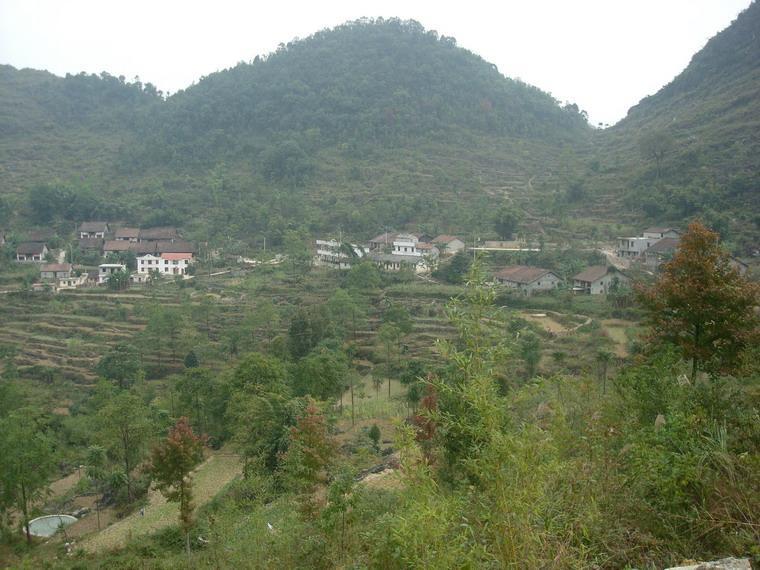 多贡村.jpg